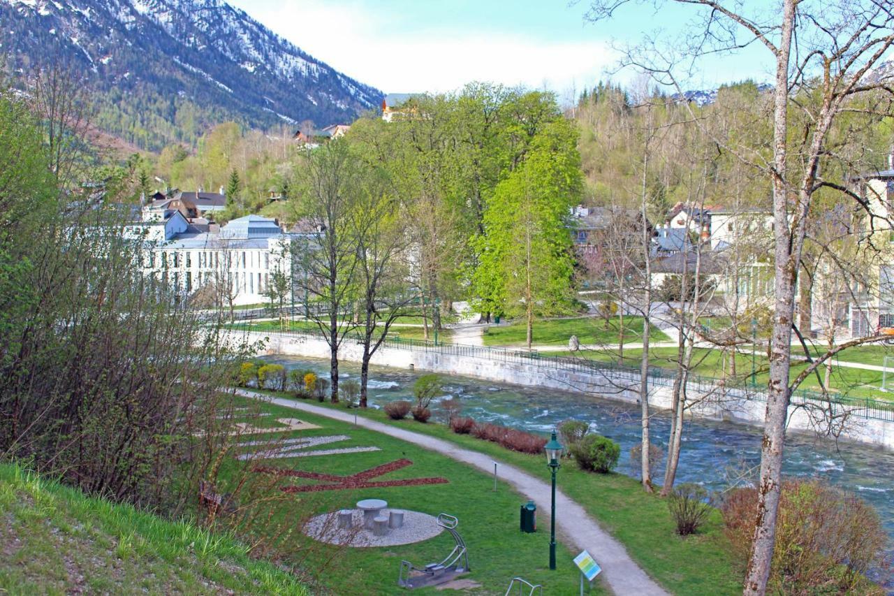 Ferienwohnung Narzisse - City Appartement im Kurpark Bad Aussee Exterior foto